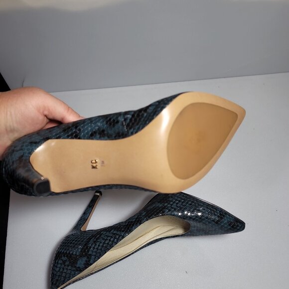 Like New Kenneth Cole New York Riley Leather Pump size 7 - Picture 11 of 14